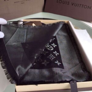 Falsa Louis Vuitton Monogram Shine Scialle M72252