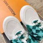 Falsa LV Archlight Le scarpe da ginnastica Louis Vuitton 1AACUO