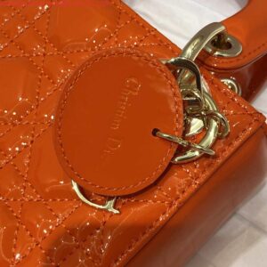 Falsa Dior M0505 Mini Borsa Lady Dior Pelle di vitello verniciata Cannage rosso arancio