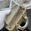 Borsa Falsa Dior S0910 Micro Lady D-joy in raso color oro con ricamo di perline sfumate